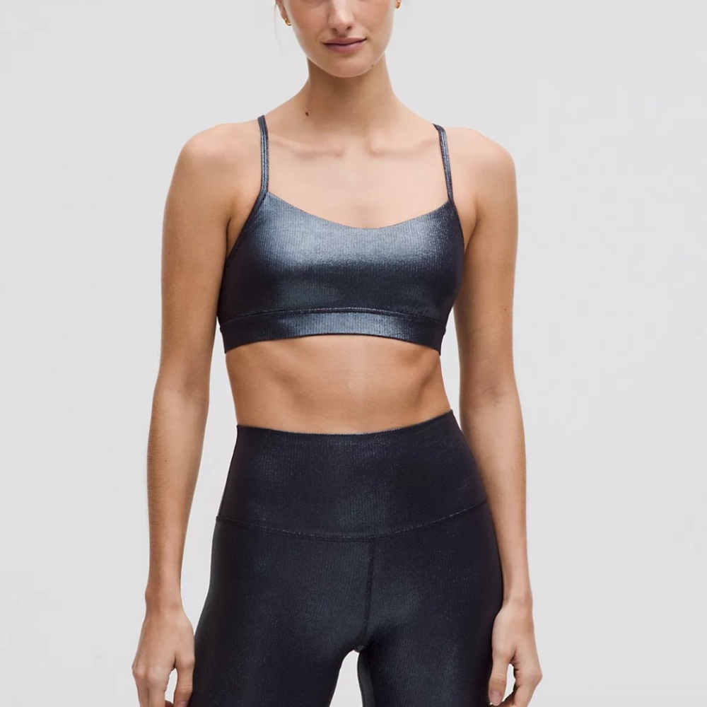 Lululemon Flow Y Bra Nulu Light Support, A–C Cups
Ribbed Shine